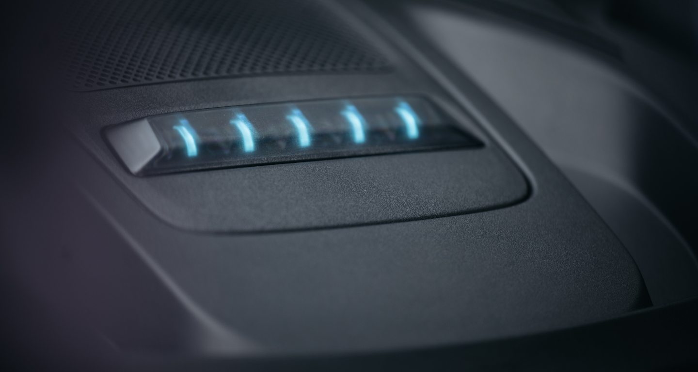 Se muestra el indicador de carga de batería en una ProMaster EV 3500 High Roof Cargo Van.